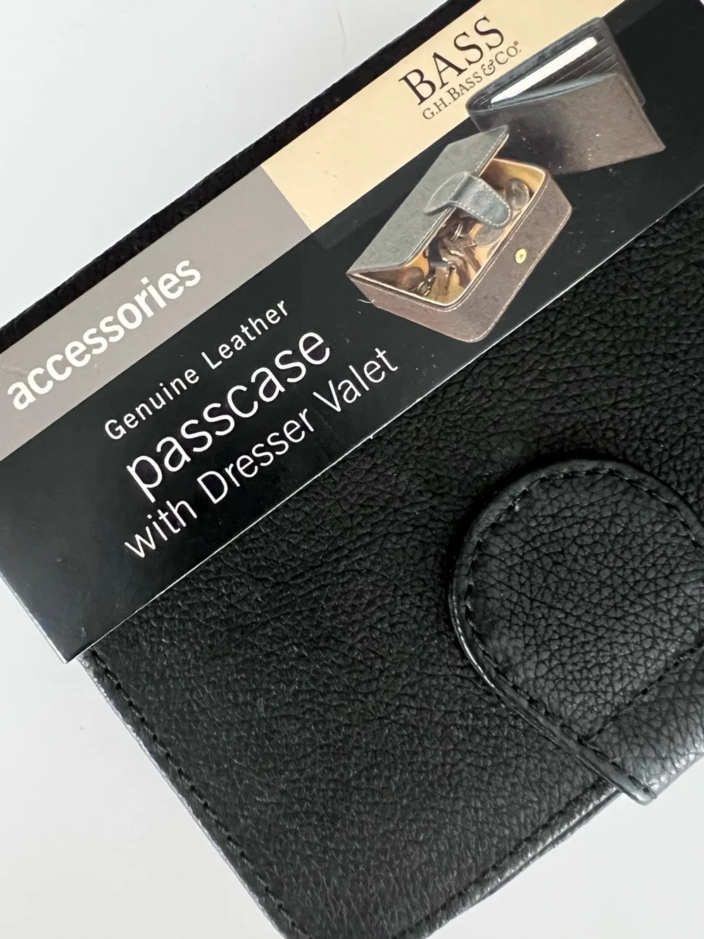 BASS Men’s Black Genuine Leather Wallet with Card Holder & Dresser Valet Box